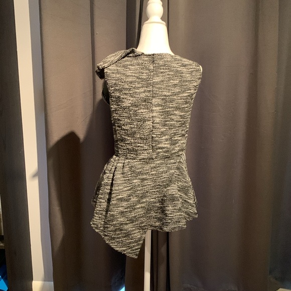 Ny&co tweed peplum sleeveless top. Gently worn. Sparkly. Black. Small. - Picture 4 of 5
